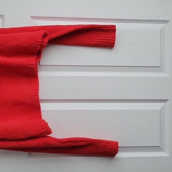 Arizona Jean Co Women's Cropped Hoodie - Picture 6 of 11